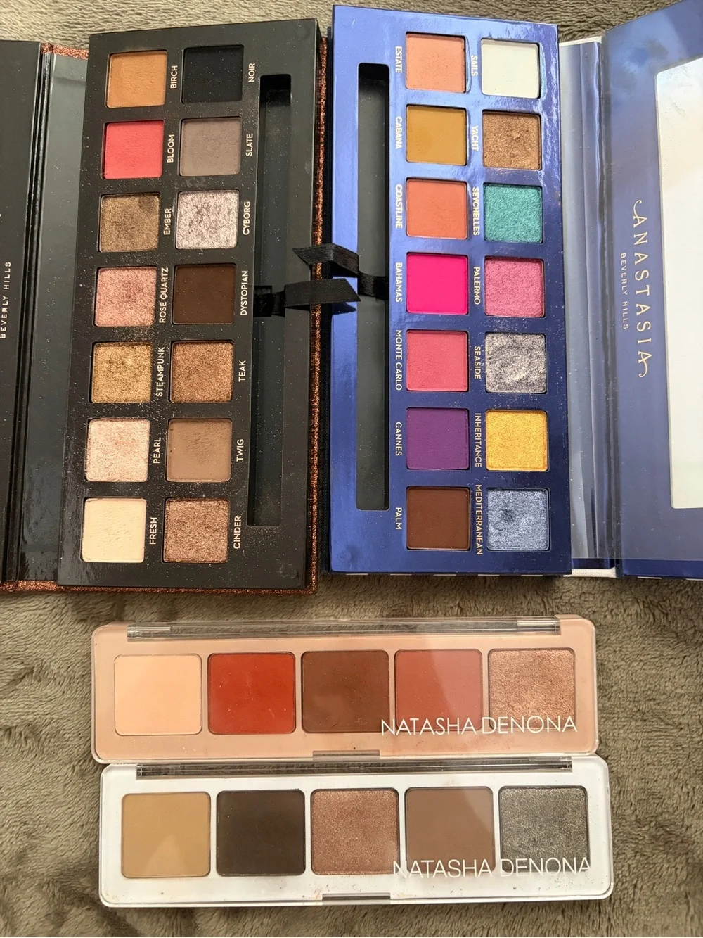 Brand name eyeshadow palette grab bag